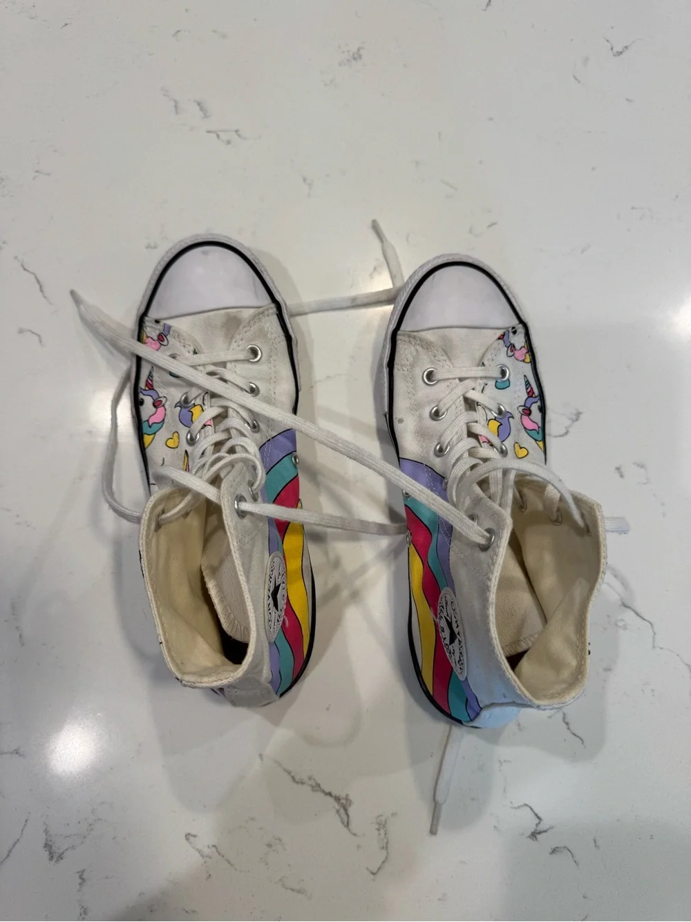 Converse Chuck Taylor All Star high-top big kids' sneakers unicorn rainbow sz 4